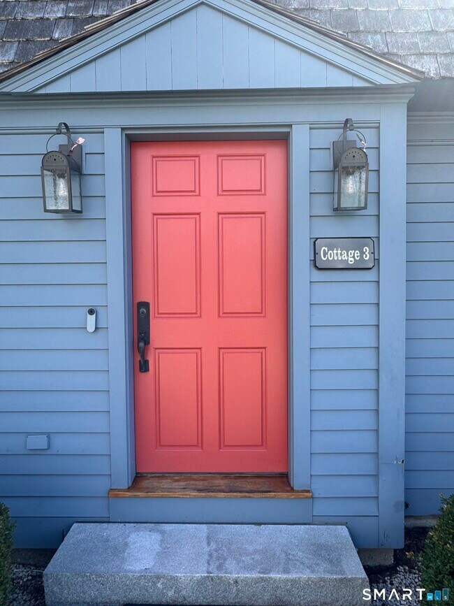 84 Waterside Ln in Clinton, CT - Building Photo - Building Photo