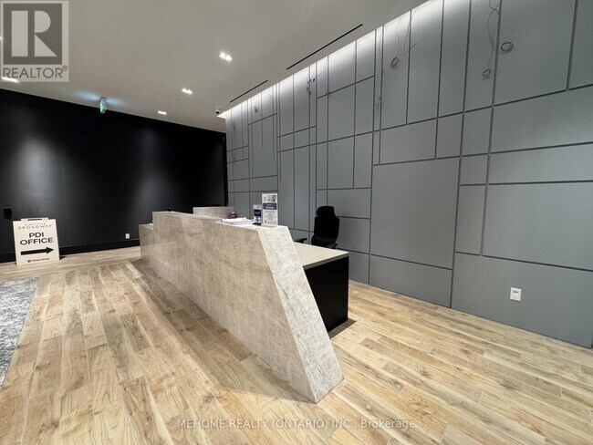 65 Broadway Ave in Toronto, ON - Building Photo - Building Photo