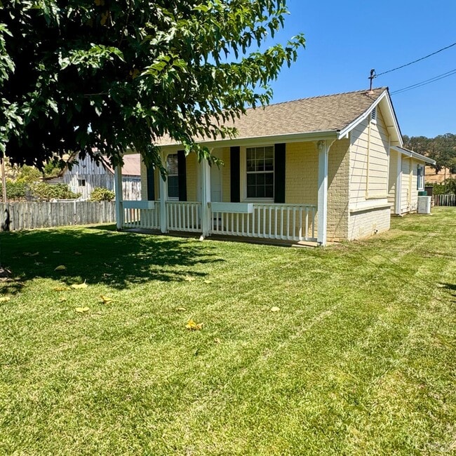property at 5292 Williams Rd