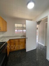 84-1111-1111 Lahaina St in Waianae, HI - Building Photo - Building Photo