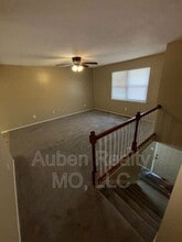 409 NE Westwind Dr in Lee's Summit, MO - Building Photo - Building Photo