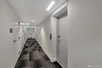 1075 Market St in San Francisco, CA - Foto de edificio - Building Photo