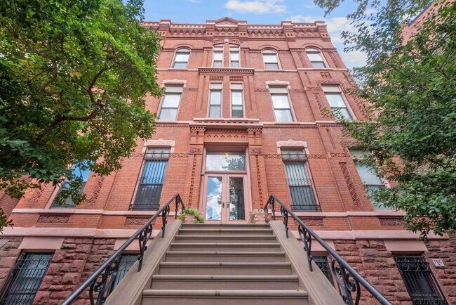 240 9th St in Jersey City, NJ - Building Photo - Building Photo