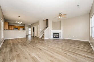 4511 Heritage Pkwy in Atlanta, GA - Foto de edificio - Building Photo