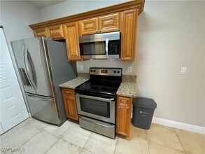 2226 Arbour Walk Cir in Naples, FL - Building Photo - Building Photo