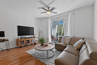 250 NE 3rd Ave in Delray Beach, FL - Building Photo - Building Photo