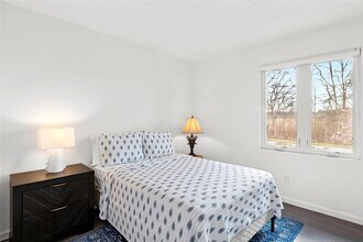 14 Old Main Rd in Quogue, NY - Building Photo - Building Photo