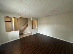 9456 Lexington Cir in Charlotte, NC - Building Photo - Building Photo