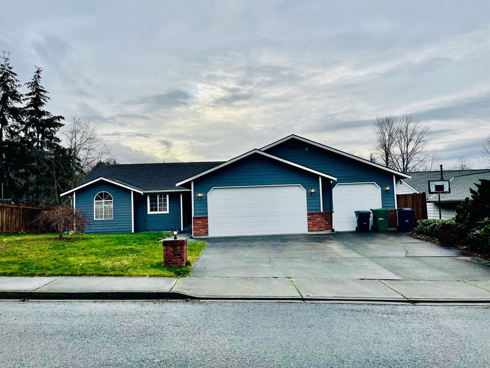 6722 61st Pl NE in Marysville, WA - Building Photo