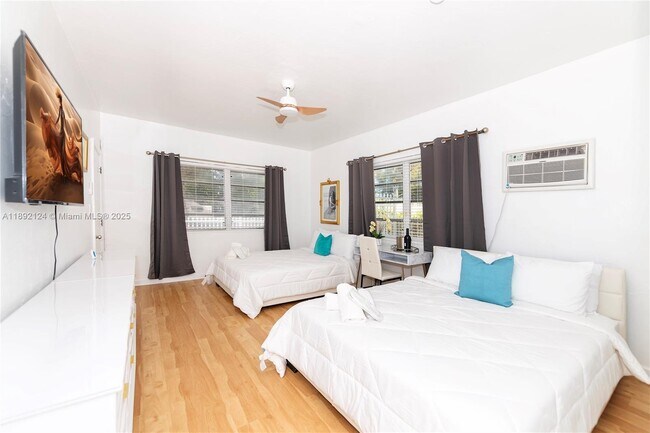 545 Michigan Ave in Miami Beach, FL - Building Photo - Building Photo