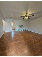913 Hawthorne Ave in Modesto, CA - Building Photo - Building Photo