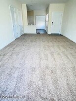 7821 Echo Springs Rd in Jacksonville, FL - Building Photo