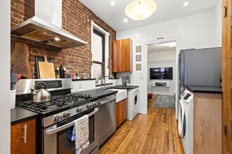 1110 Park Ave in Hoboken, NJ - Building Photo - Building Photo