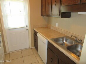 1104 W 19th Ct in Lynn Haven, FL - Building Photo - Building Photo