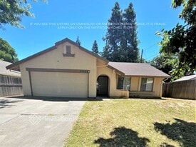 2906 Erin Dr in Sacramento, CA - Building Photo