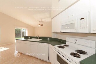 521 Greg St in Valrico, FL - Foto de edificio - Building Photo