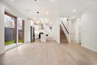 5305 Ledesma Rd in Austin, TX - Building Photo - Building Photo