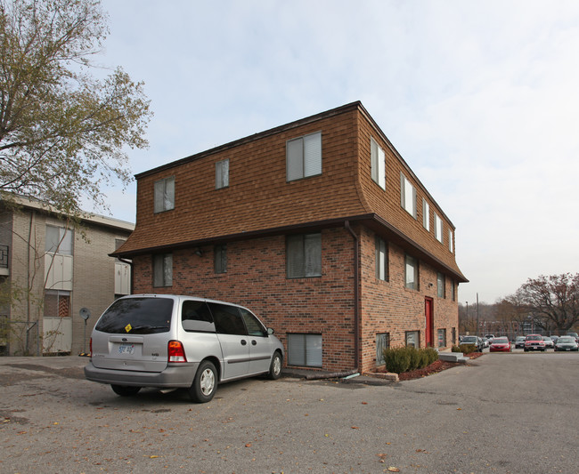 Washita Club Apartments in Kansas City, KS - Foto de edificio - Building Photo