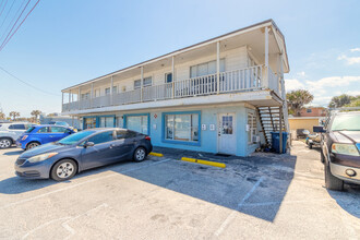 1644 Ocean Shore Blvd in Ormond Beach, FL - Building Photo - Building Photo