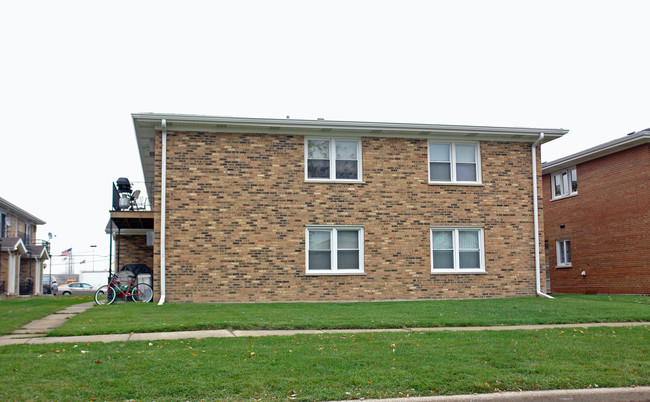 7724 S Harlem Ave in Bridgeview, IL - Foto de edificio - Building Photo