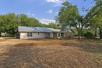 123 Boutilier St in Burnet, TX - Building Photo - Building Photo