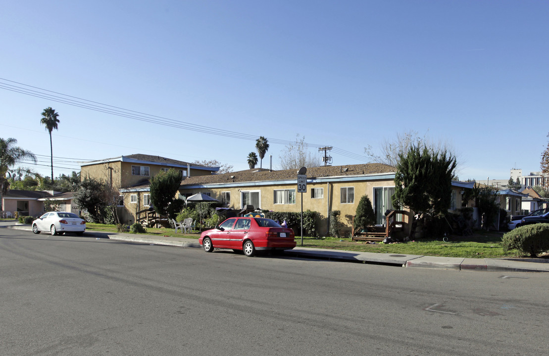 The Sands Apartments in Escondido, CA - Building Photo