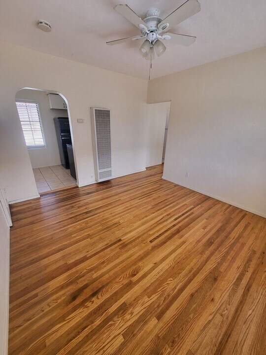 2517 1/2 Congress St in San Diego, CA - Building Photo