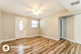 1201 E Camellia Dr in Brandon, FL - Building Photo - Building Photo