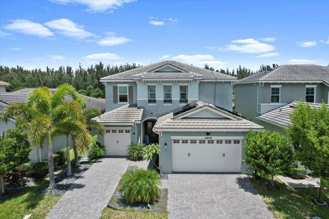 property at 15406 Goldfinch Cir