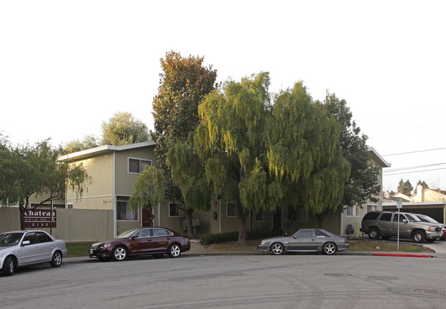 Chateau Villa Apartments in Santa Clara, CA - Building Photo - Building Photo