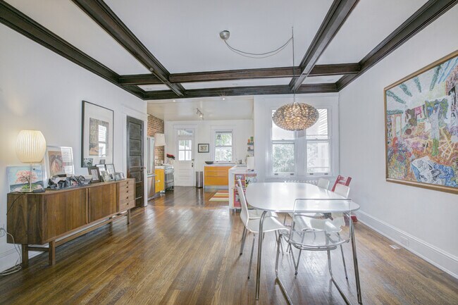 property at 1828 Kilbourne Pl NW