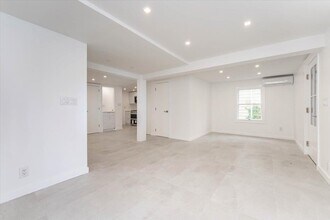 1079 Stanton Ave in Woodmere, NY - Building Photo - Building Photo
