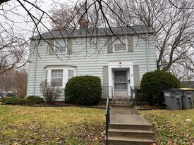 498 Littleton St in West Lafayette, IN - Building Photo