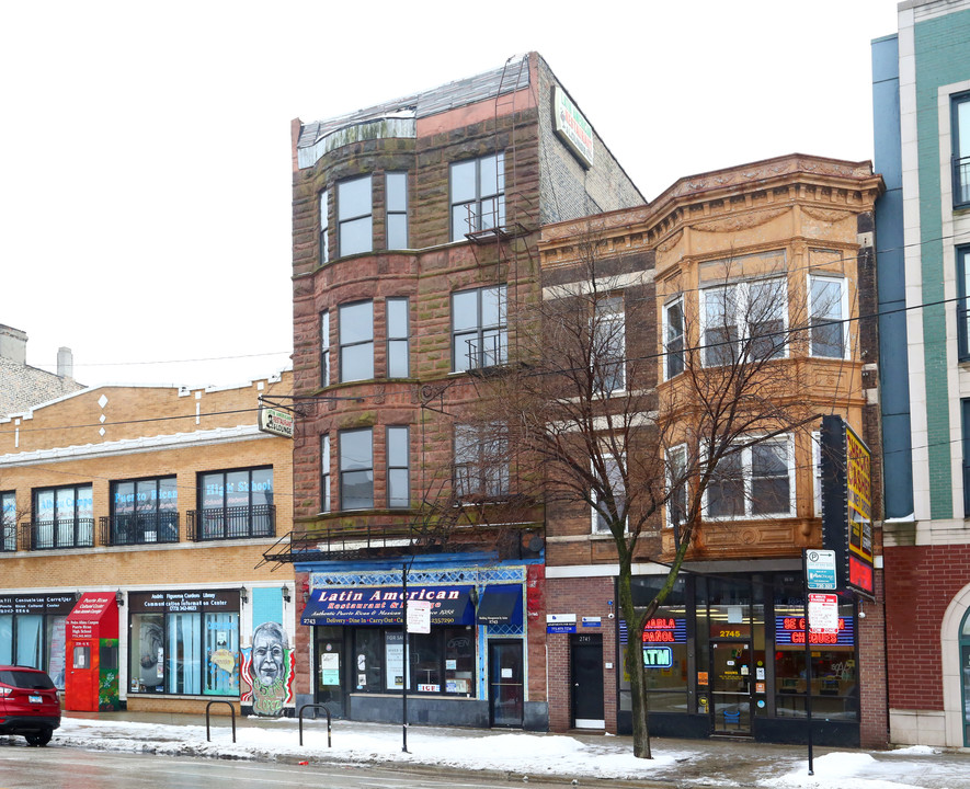 2743 W Division St in Chicago, IL - Building Photo