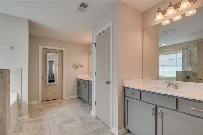 property at 211 Palisade Rdg