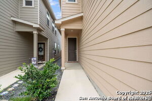 10643 Military Dr W in San Antonio, TX - Building Photo - Building Photo