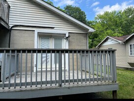 1045 Newmans Branch Rd