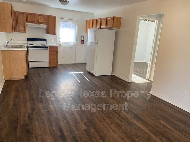 property at 701 Miracle Ln