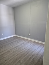 180 Walnut Ave, Unit 2 in Trenton, NJ - Building Photo - Building Photo