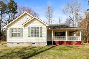 1113 Spring Creek Cir in Griffin, GA - Building Photo