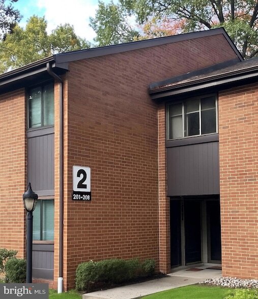 201A Kelly Cove, Unit 201 in Mount Laurel, NJ - Building Photo