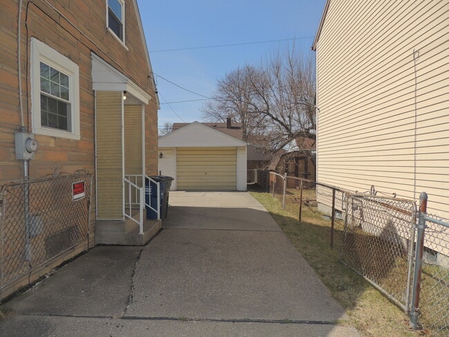 3425 Worley Pl in Toledo, OH - Building Photo - Building Photo