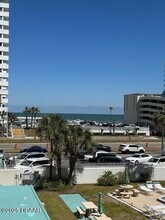 2727 N Atlantic Ave in Daytona Beach, FL - Building Photo - Building Photo