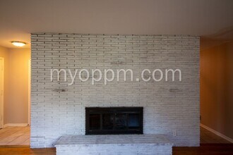 1825 N 48th Ave in Omaha, NE - Building Photo - Building Photo