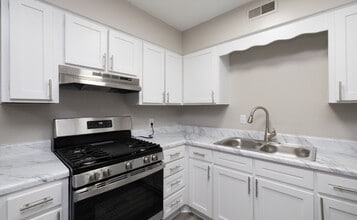 Willow Lakes - SMP in Spartanburg, SC - Building Photo - Building Photo