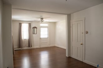 1366 Lititz Rd, Unit 1366 in Manheim, PA - Building Photo - Building Photo