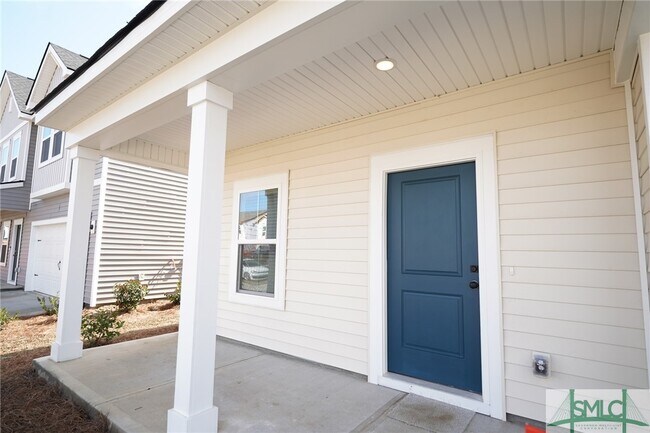 property at 148 Kingswood Cir