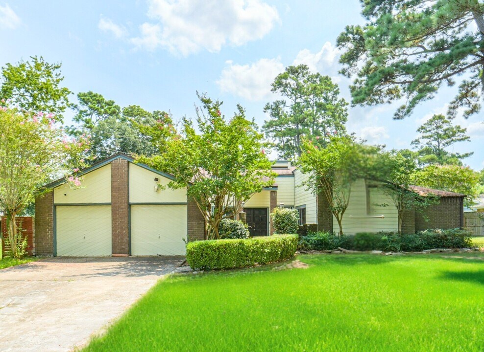 9503 Dalmally St in Spring, TX - Building Photo