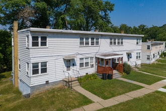 Mount Vernon Homes in Aliquippa, PA - Building Photo - Primary Photo