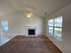 4111 Bryan Furr Dr in Charlotte, NC - Building Photo - Building Photo